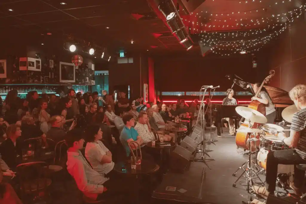 491e562e-c086-41a3-a6ec-2e0434713262-1