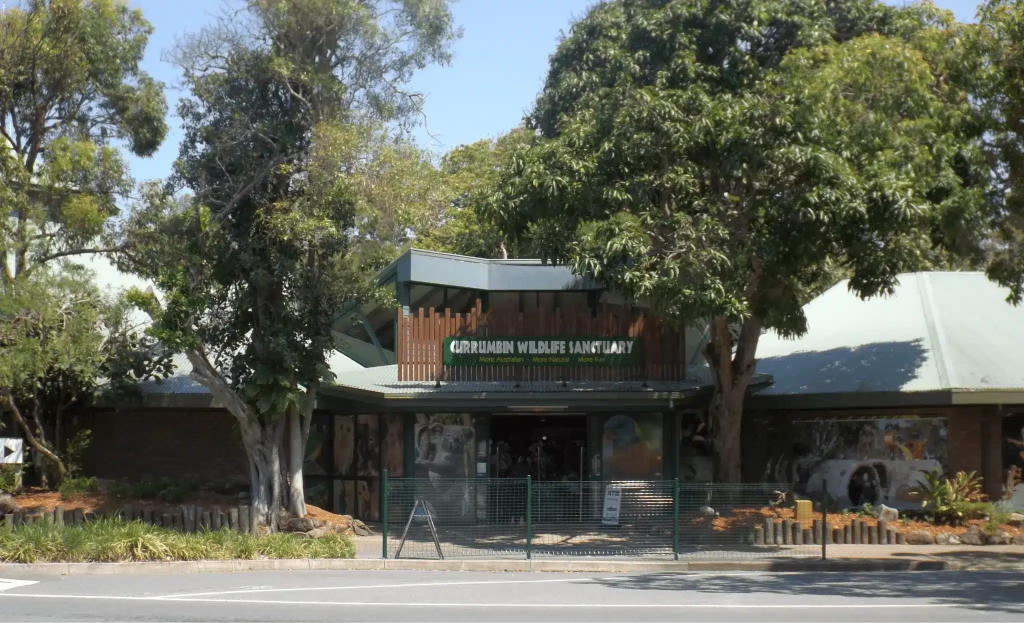 Street corner with building and trees in Gold Coast