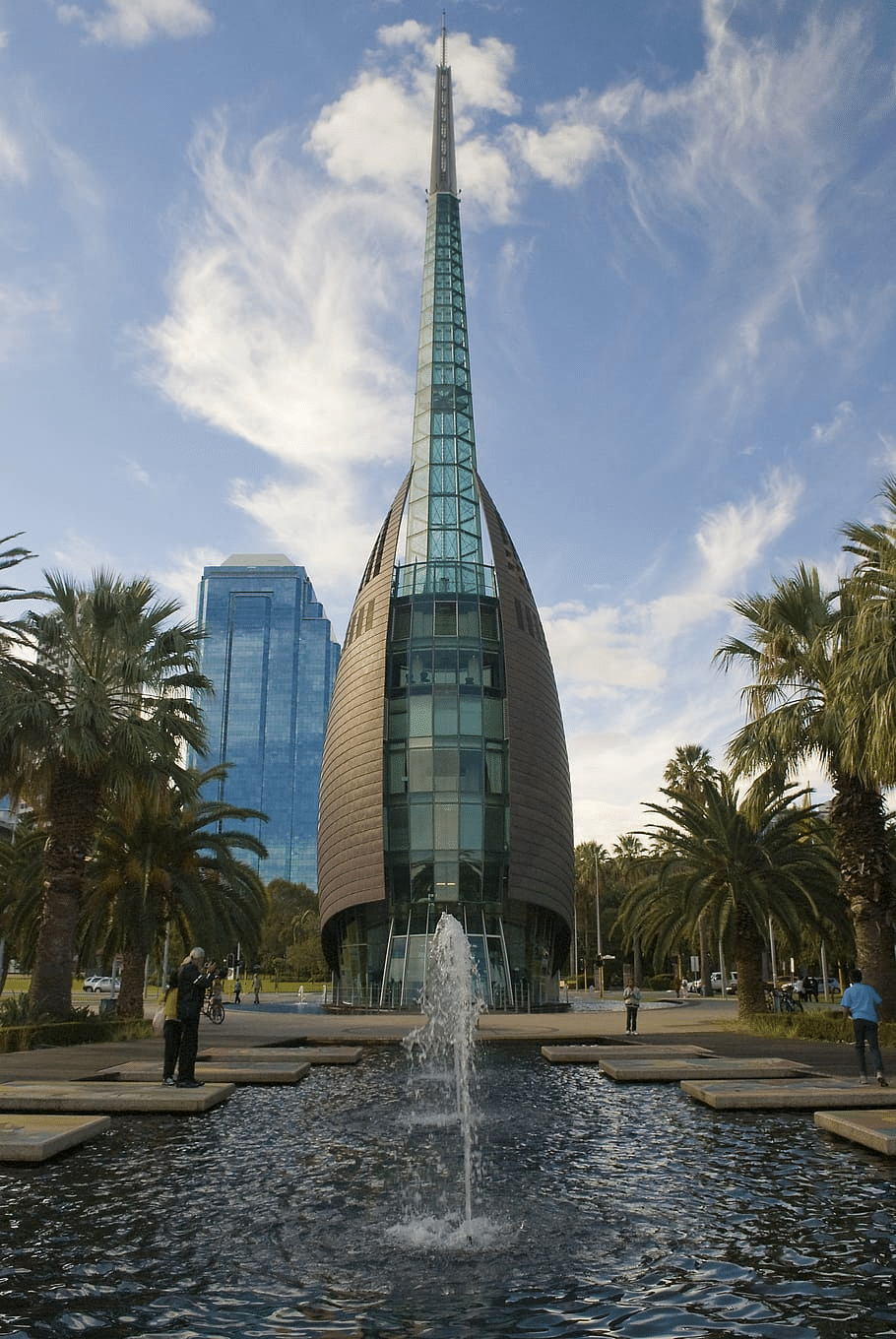 Building with fountain, ideal for church group tours in Perth