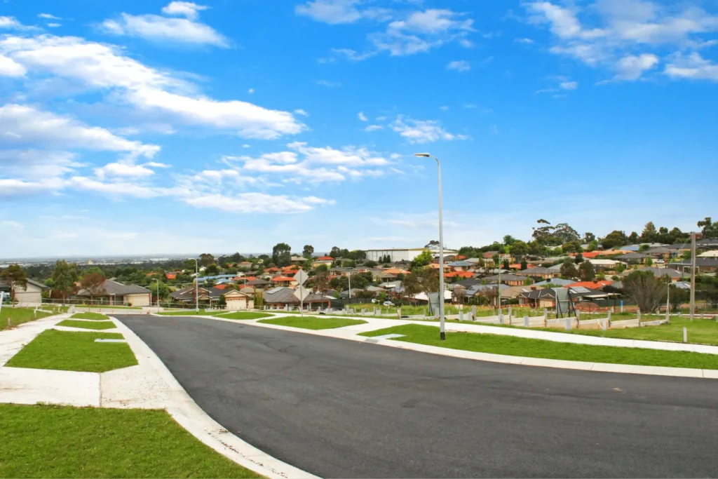 Empty street with houses in Cardinia suburbs