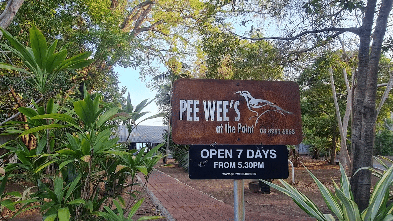 Sign for pee wee's of the palm restaurant in Darwin