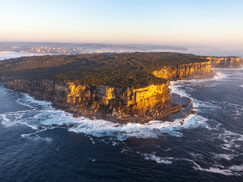 Sydney island ocean view natural attractions