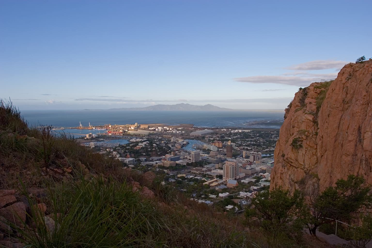castle hill townsville city access