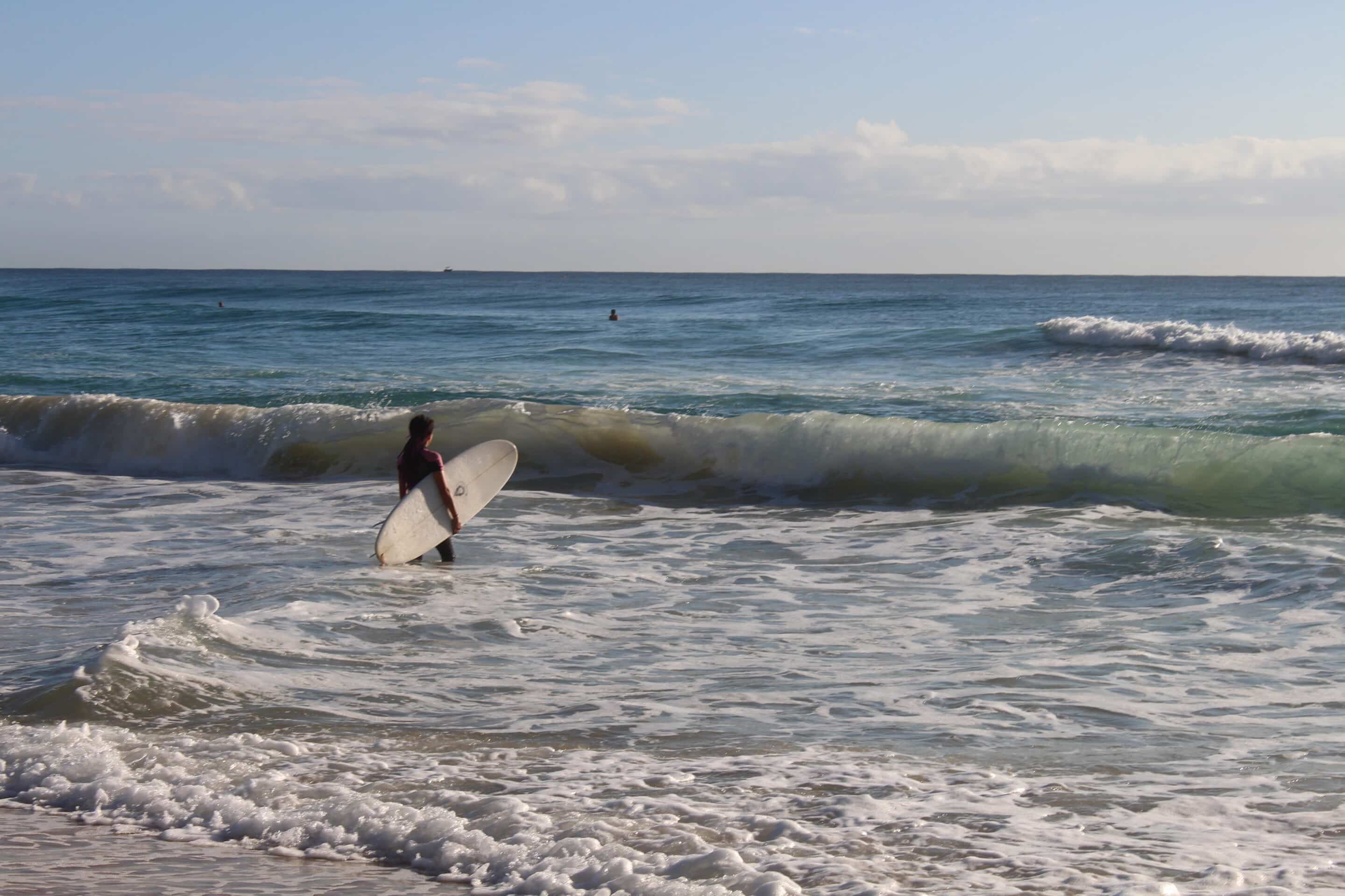 surfers paradise beach scaled