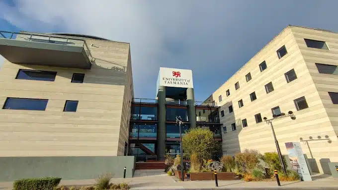 university of tasmania – sandy bay campus