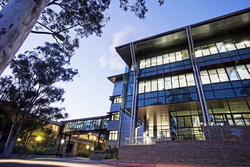 university of wollongong uow