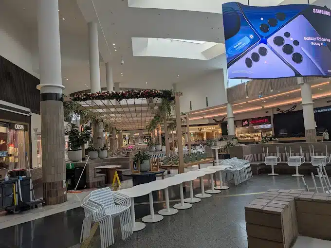 victoria gardens shopping centre